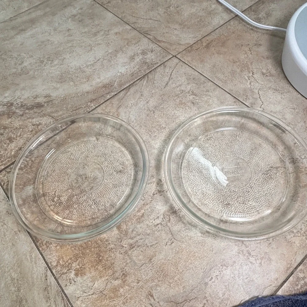 Pyrex 210 Clear Glass Pie Plate 10 Inch 25cm Round Bakeware Made in USA Set of 2